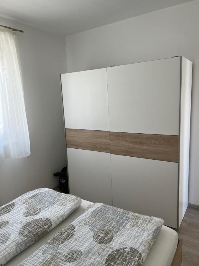 Apartment Sunrise With Private Parking Pula Exterior foto