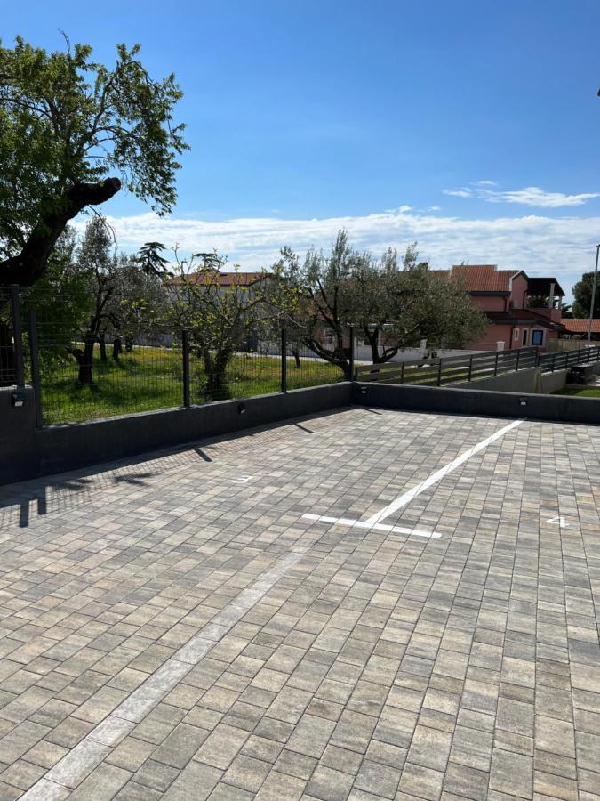 Apartment Sunrise With Private Parking Pula Exterior foto